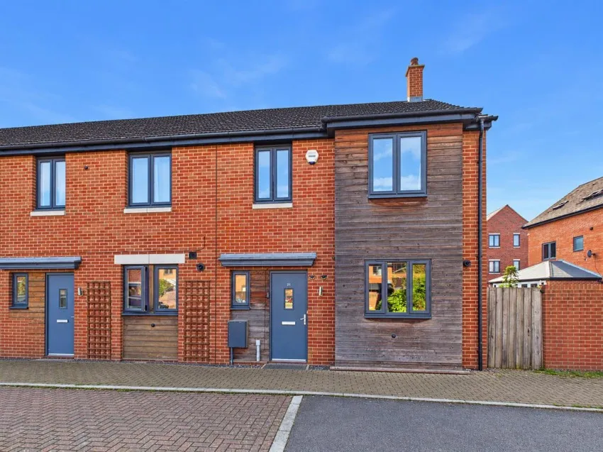 3 bed house for sale, Gauntlet Road, Brockworth