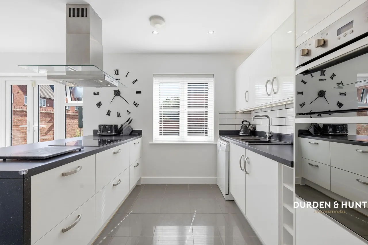 Abingdon Close, Basildon, SS15, photo 7