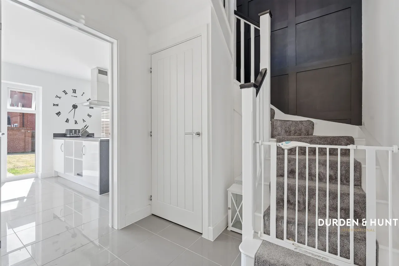 Abingdon Close, Basildon, SS15, photo 11