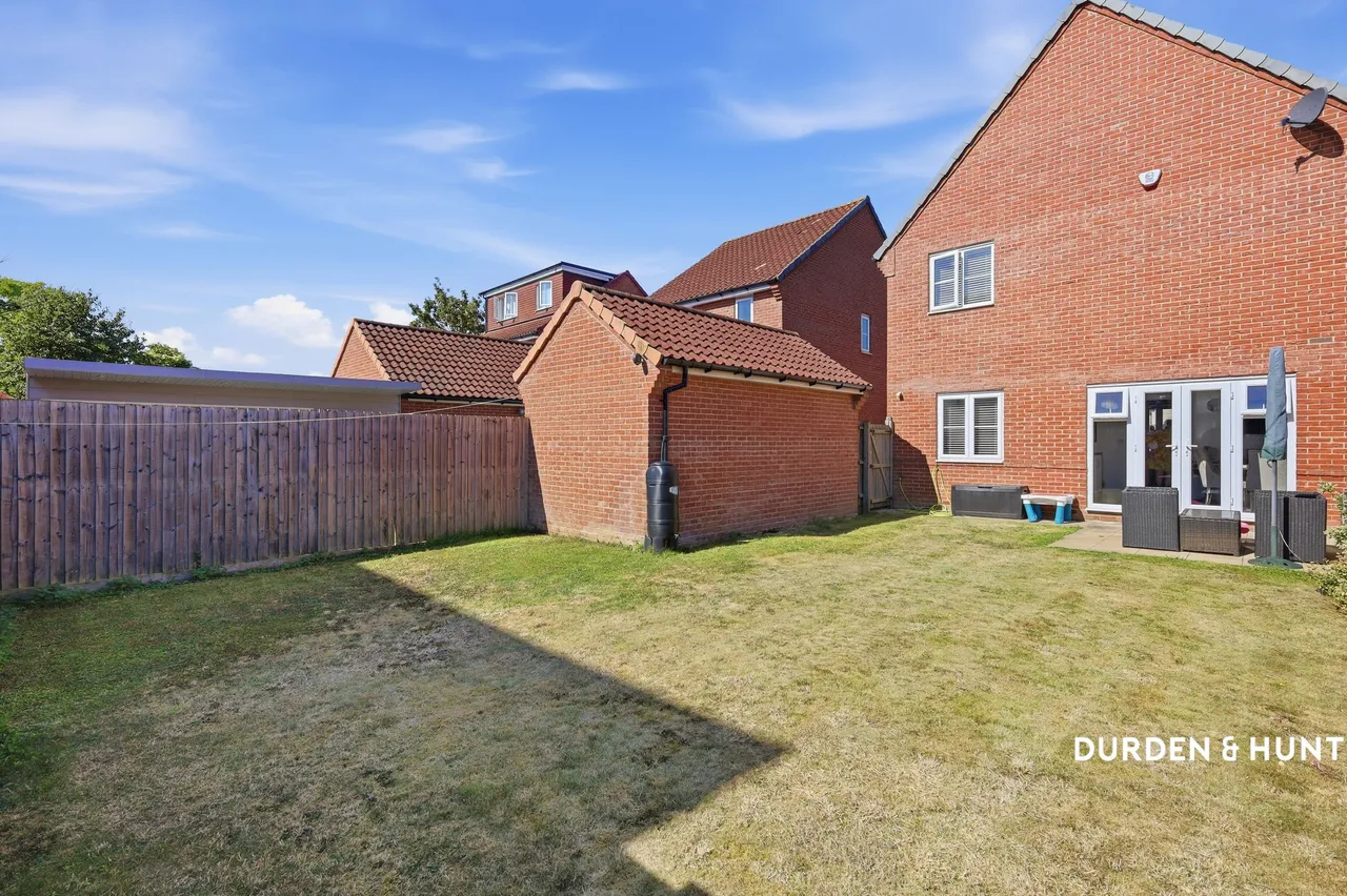 Abingdon Close, Basildon, SS15, photo 22