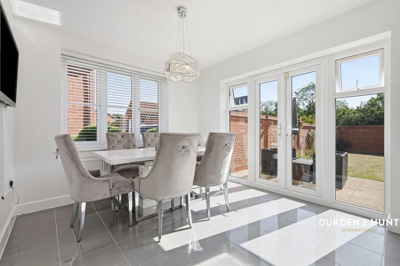 Abingdon Close, Basildon, SS15, photo 8