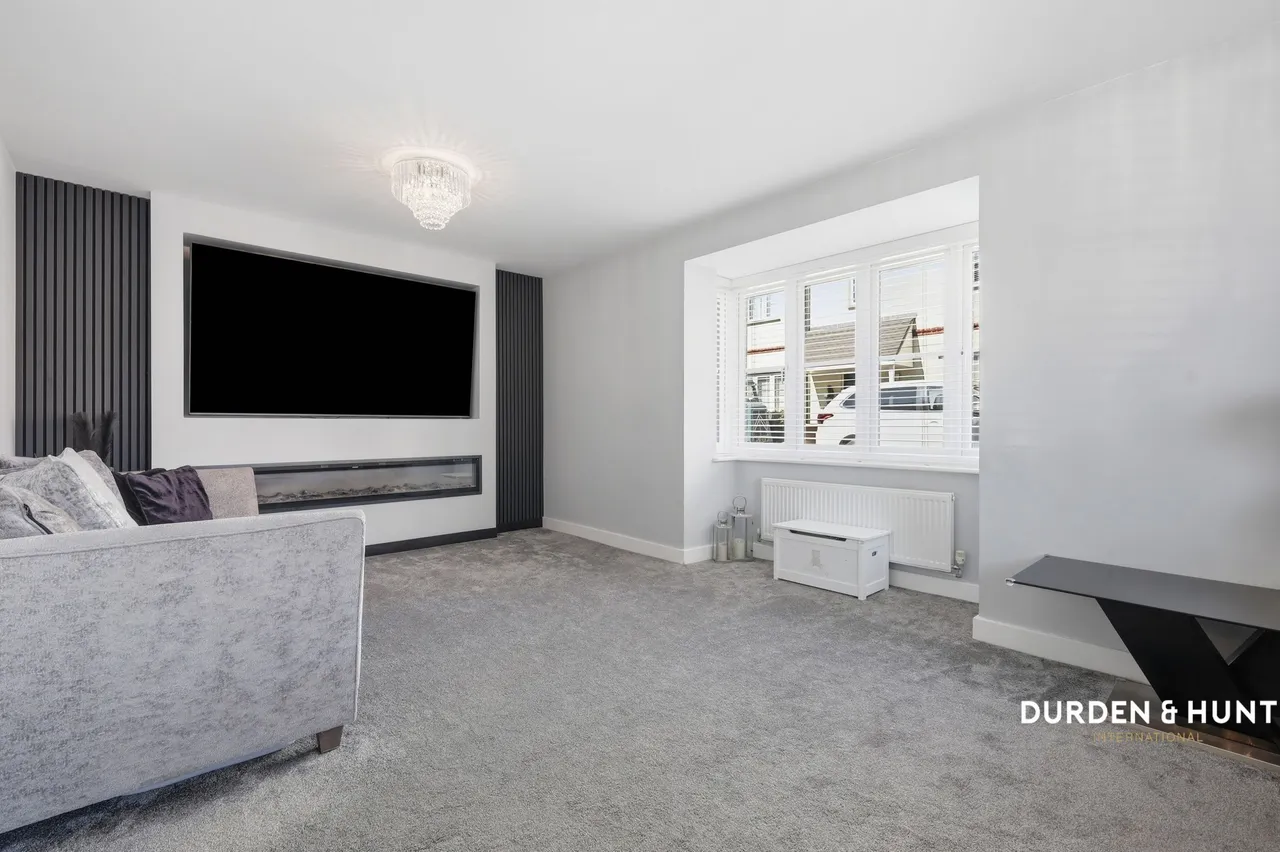 4 bed house for sale, Abingdon Close, Basildon, SS15