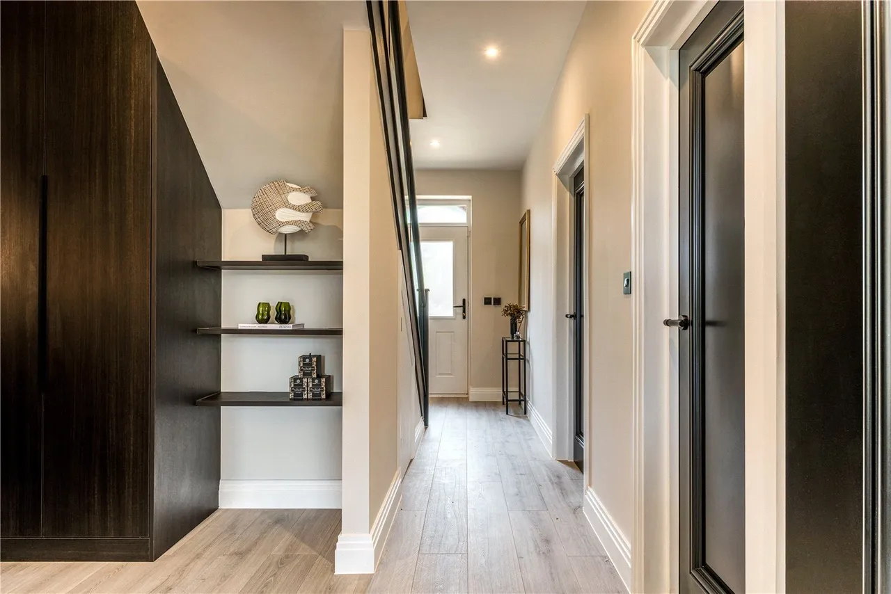 Spring Court Road, Enfield, EN2 8JP, photo 13