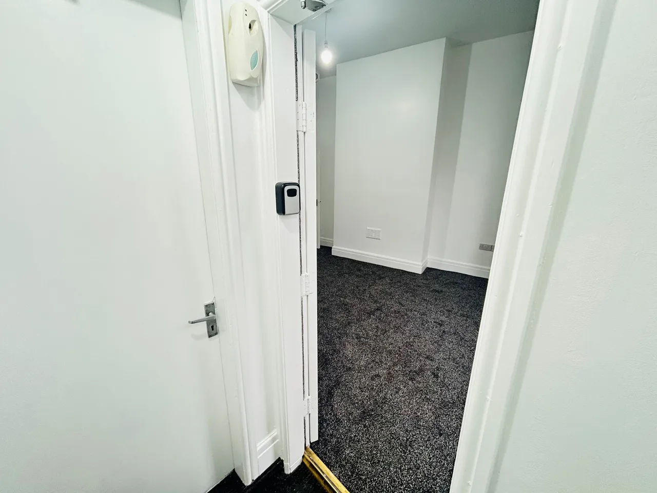 15 Waterloo Road, Preston, Preston, Lancashire, PR2 2YR, photo 2