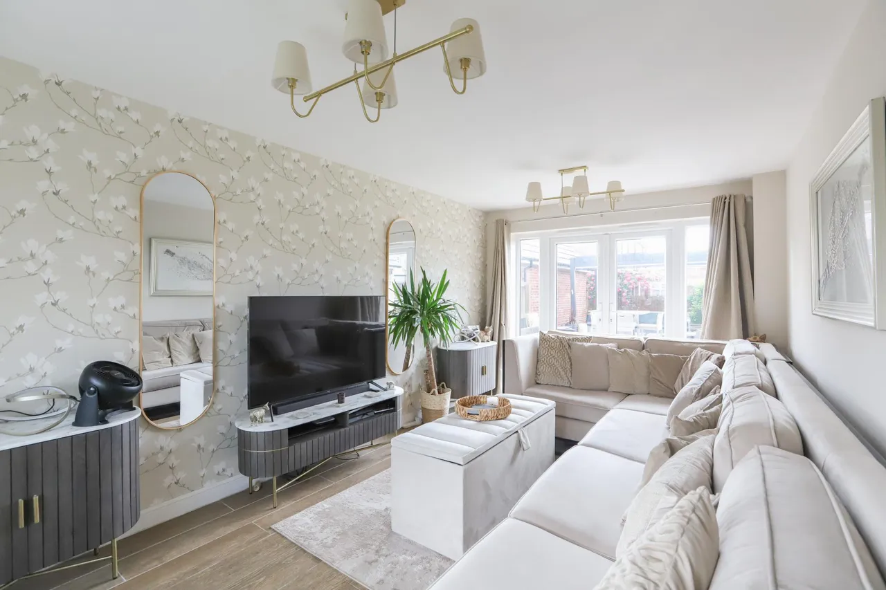 St. Peters Drive, Preston, PR4, photo 2