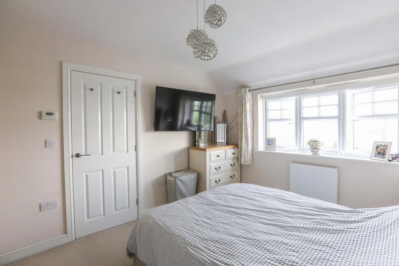 St. Peters Drive, Preston, PR4, photo 12