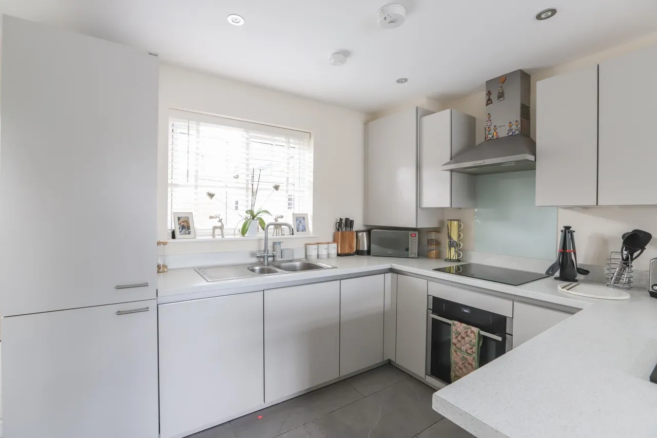 St. Peters Drive, Preston, PR4, photo 3