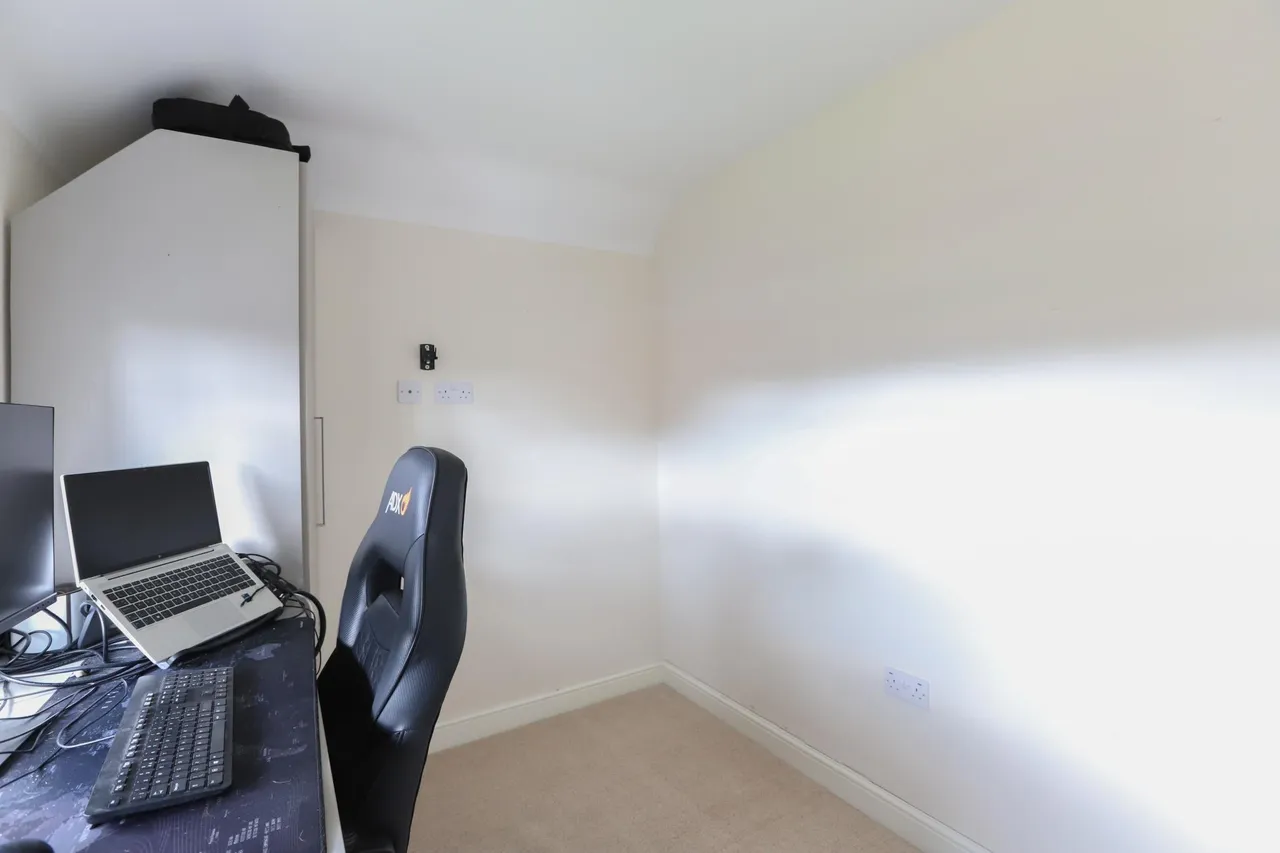 St. Peters Drive, Preston, PR4, photo 16