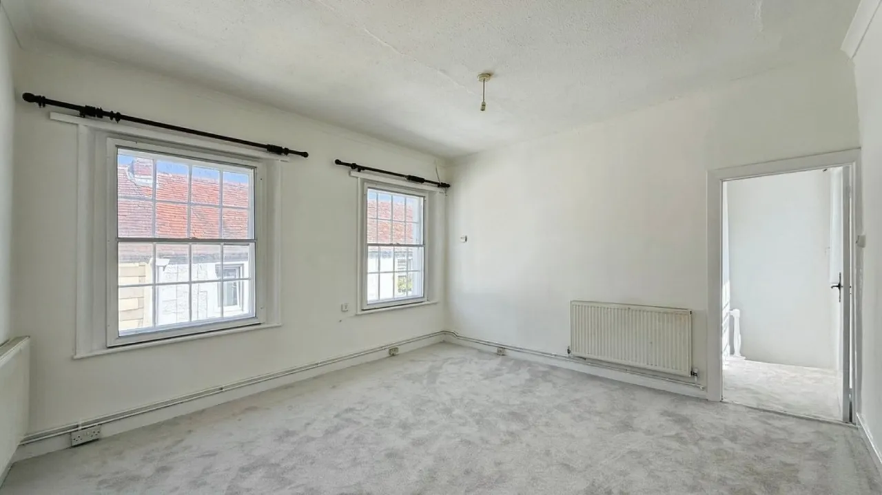 Maristow Street, Westbury, photo 7