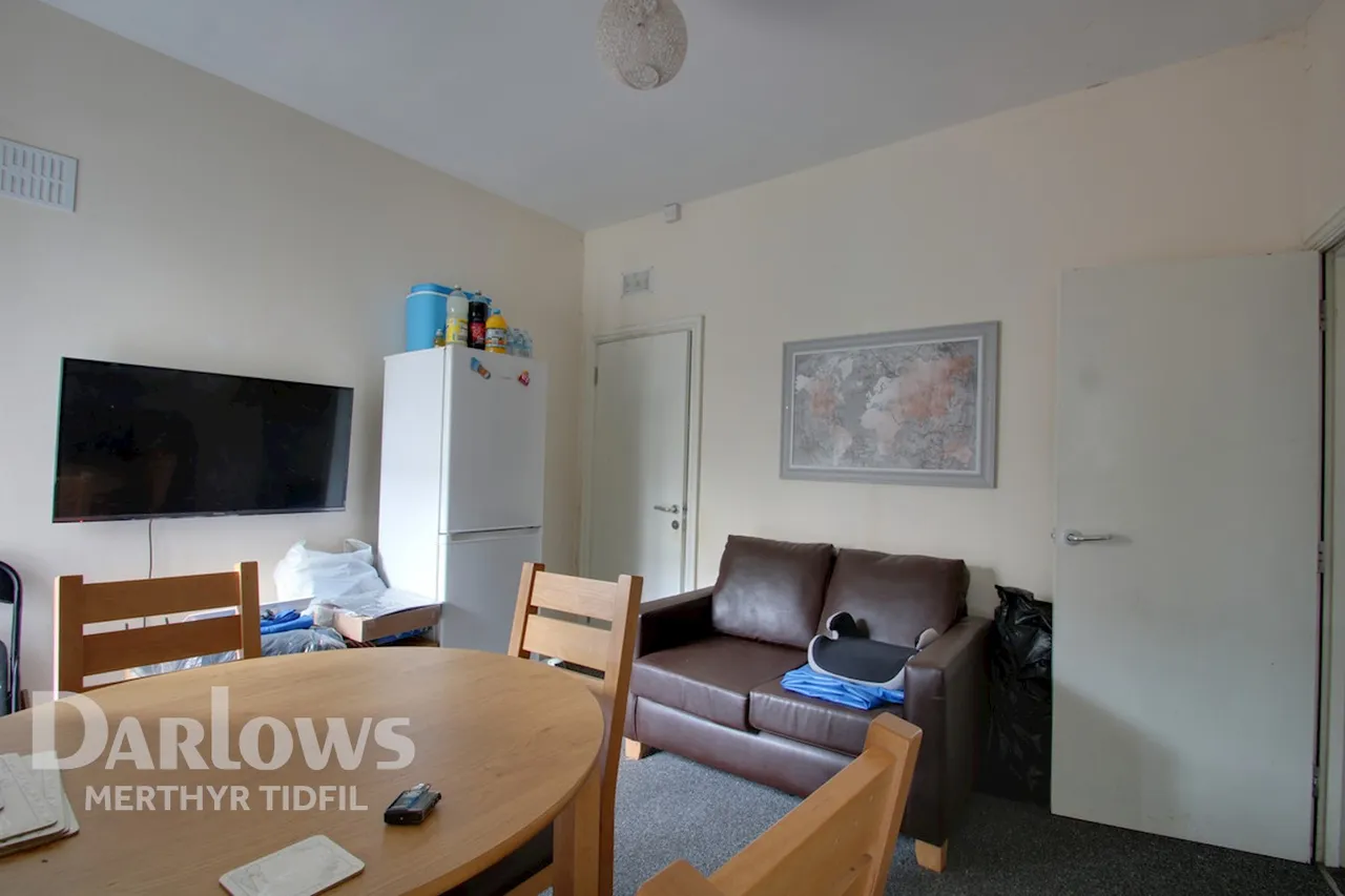Anyho Place, Ebbw Vale, photo 3