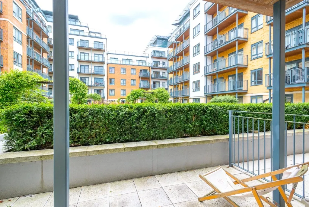 Aerodrome Road, Beaufort Park, NW9, photo 5