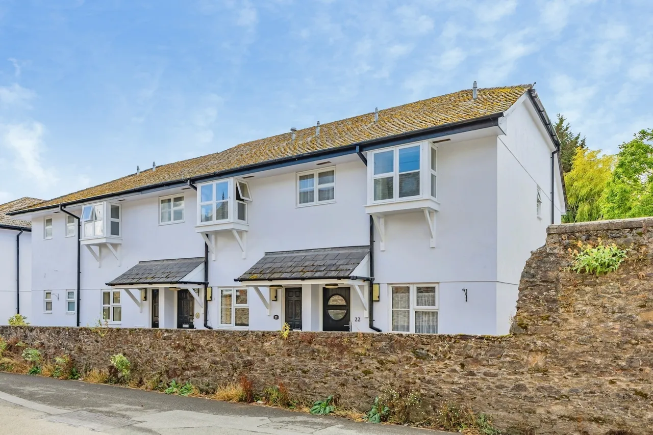 1 bed flat for sale, St. Katherines Mews, Totnes, TQ9