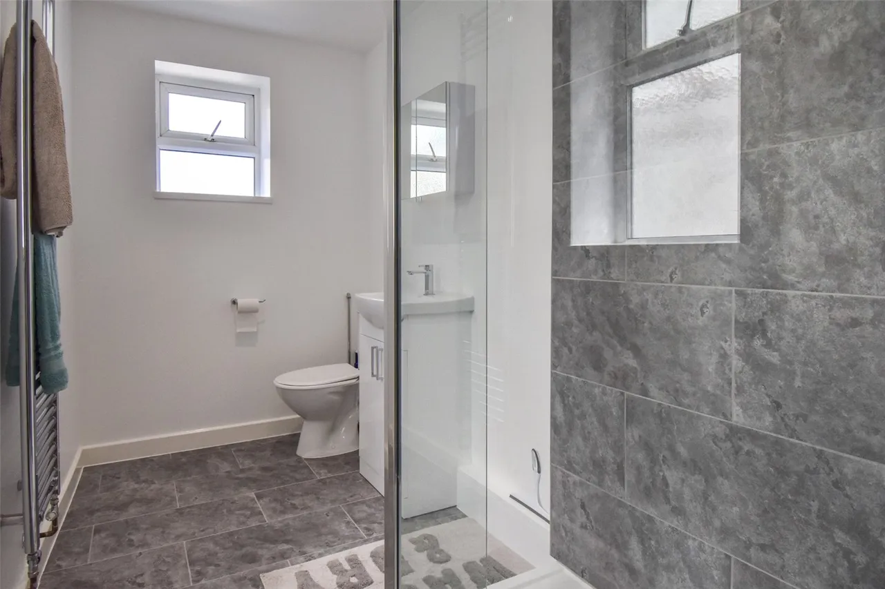 Queens Road, Aldershot, Hampshire, GU11 3JE, photo 6