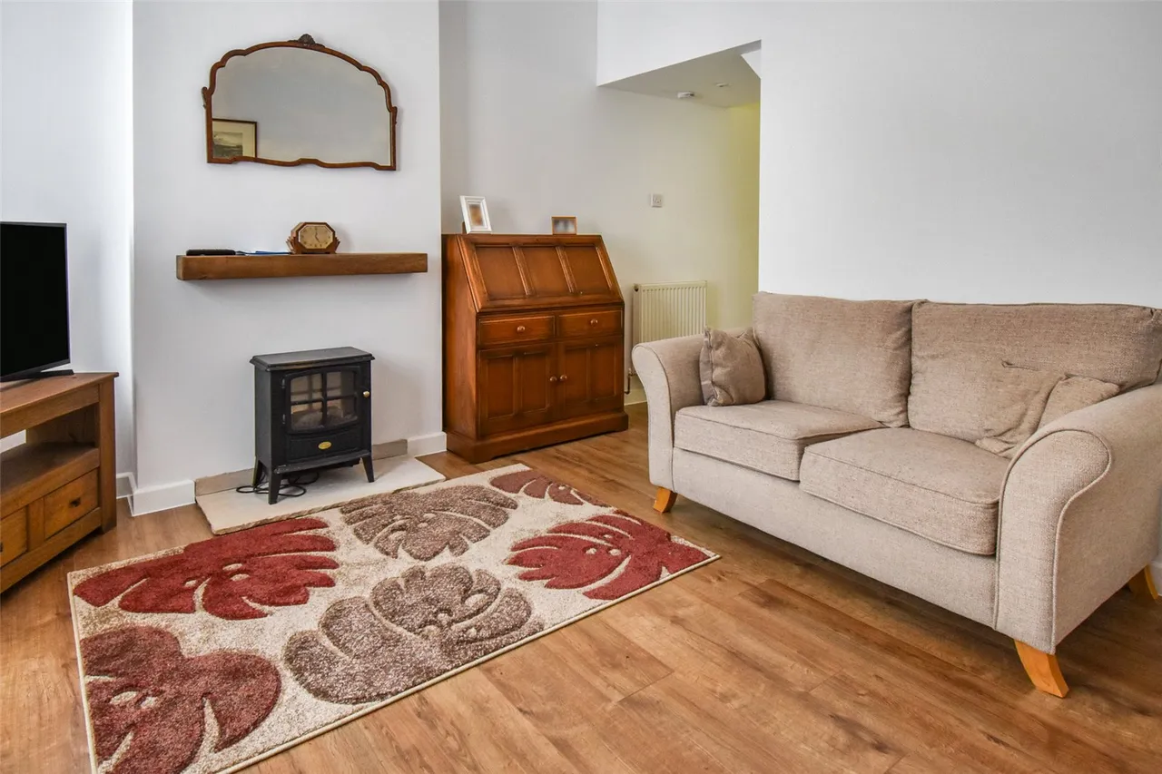Queens Road, Aldershot, Hampshire, GU11 3JE, photo 5