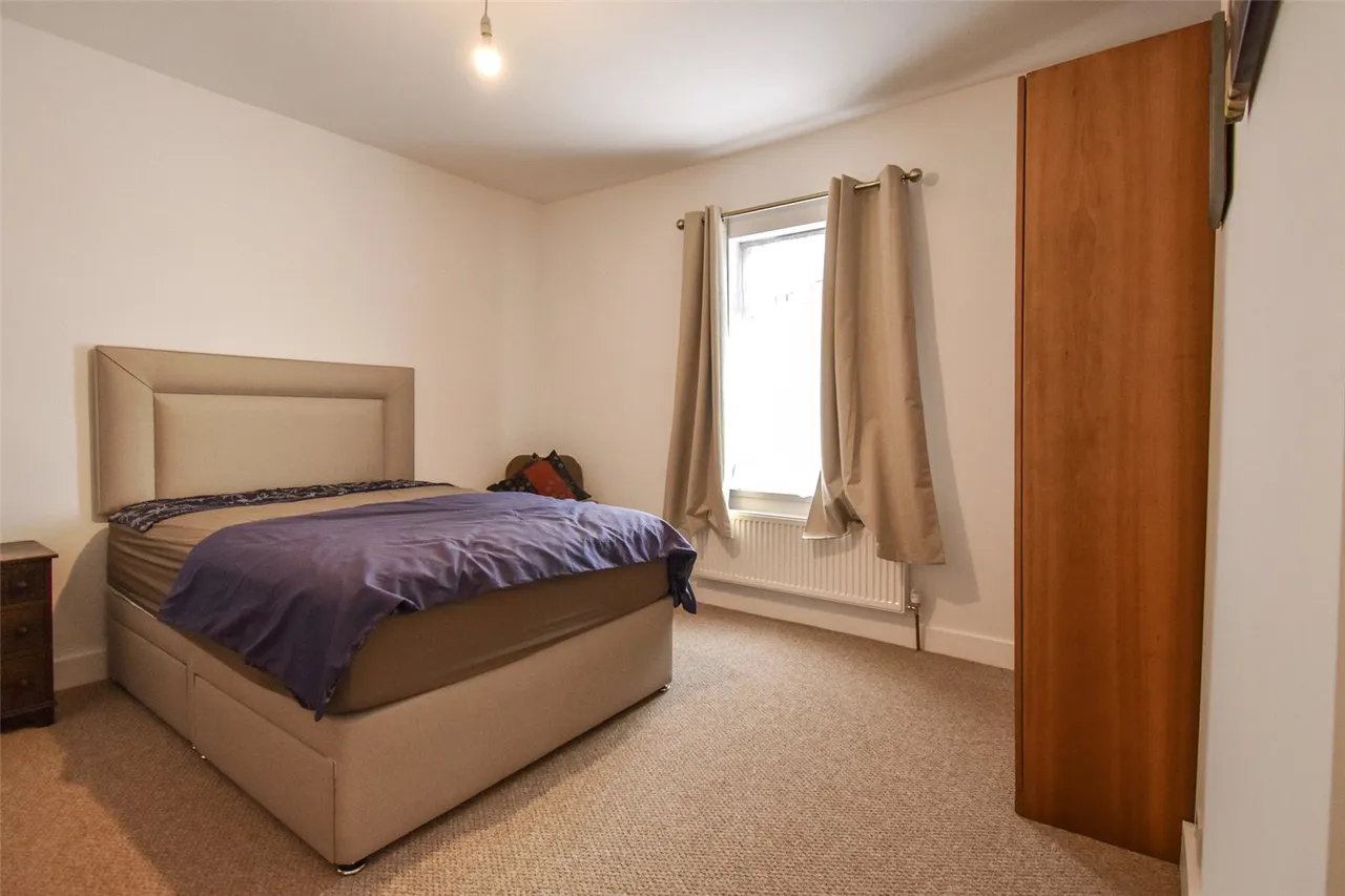 Queens Road, Aldershot, Hampshire, GU11 3JE, photo 8