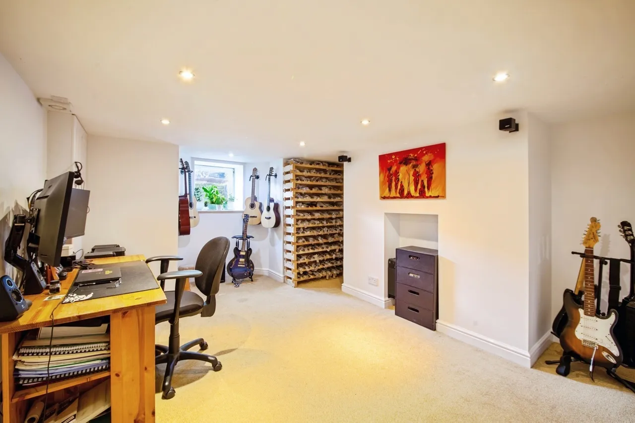 White Knowle Road, Buxton, Derbyshire, SK17, photo 22