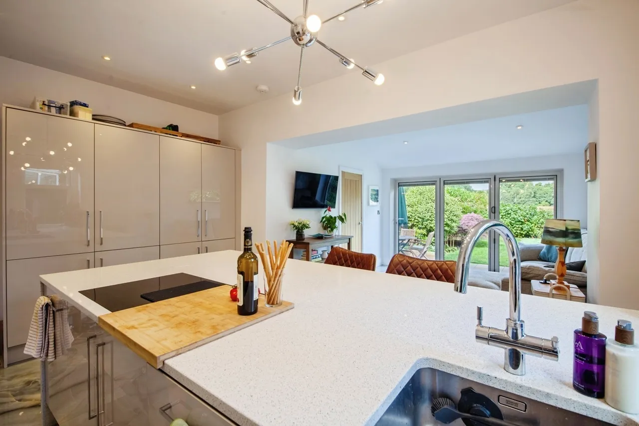 White Knowle Road, Buxton, Derbyshire, SK17, photo 8