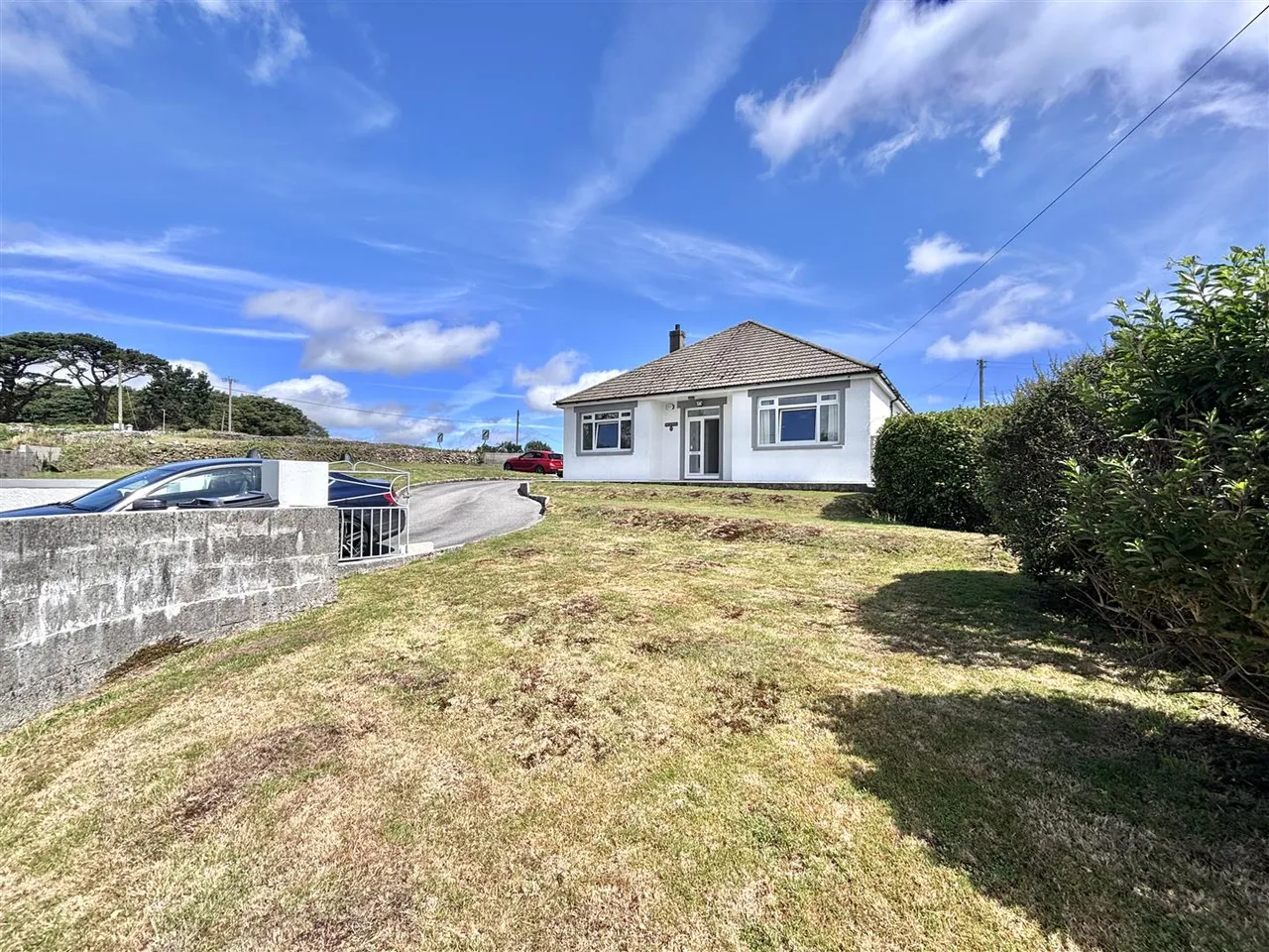 4 bed house for sale, Church Road, St. Dennis