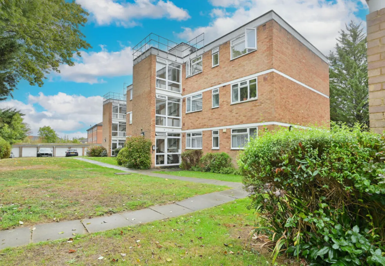 Holt Close, Elstree, WD6, photo 10
