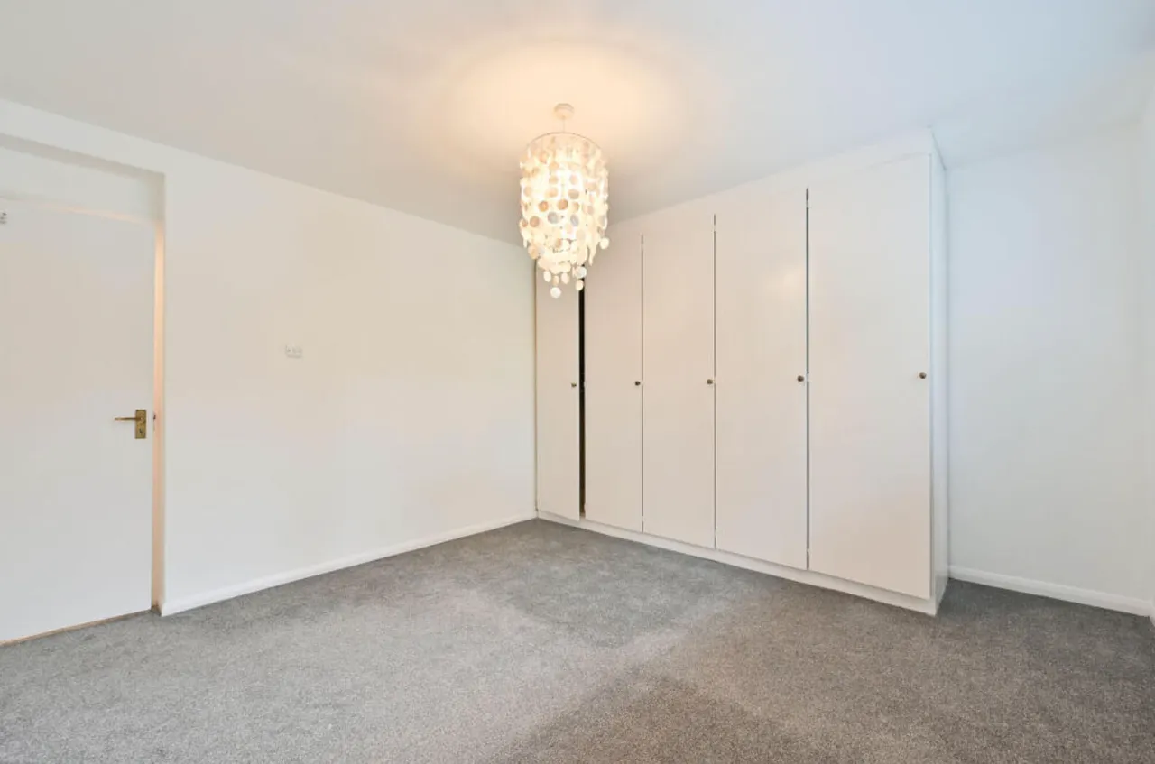 Holt Close, Elstree, WD6, photo 7