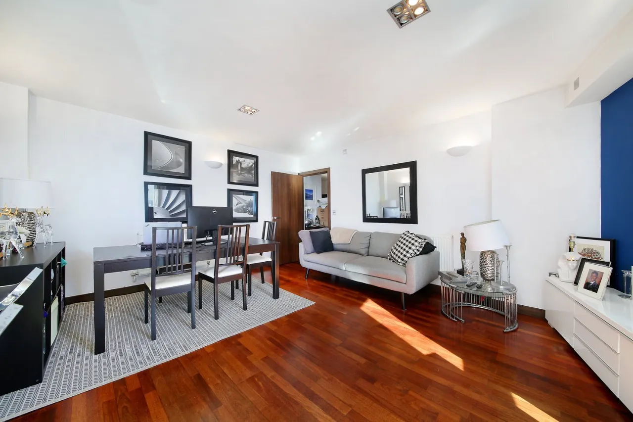 Bridges Court Road, London, SW11, photo 7