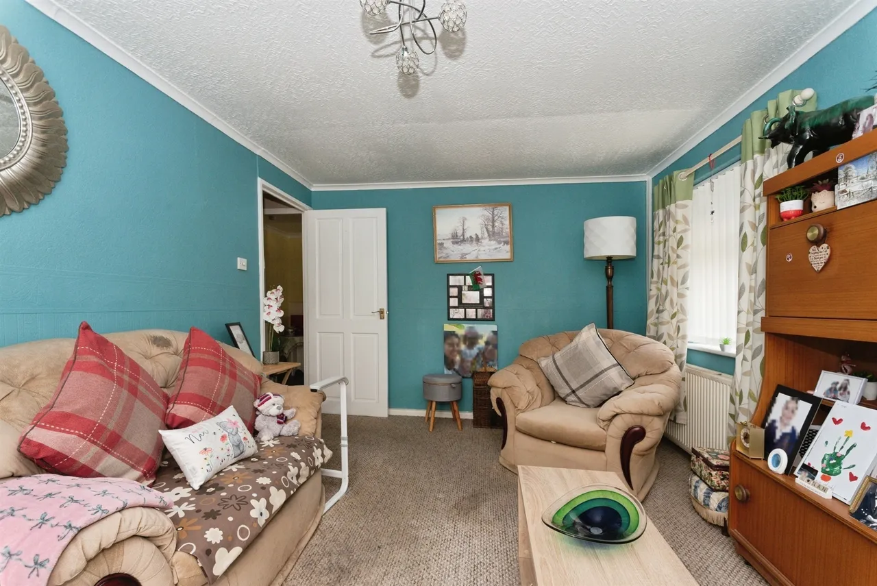 Barrington Close, Swindon, SN3, photo 4