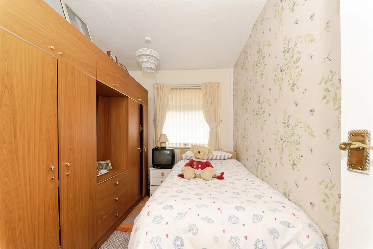 Barrington Close, Swindon, SN3, photo 7