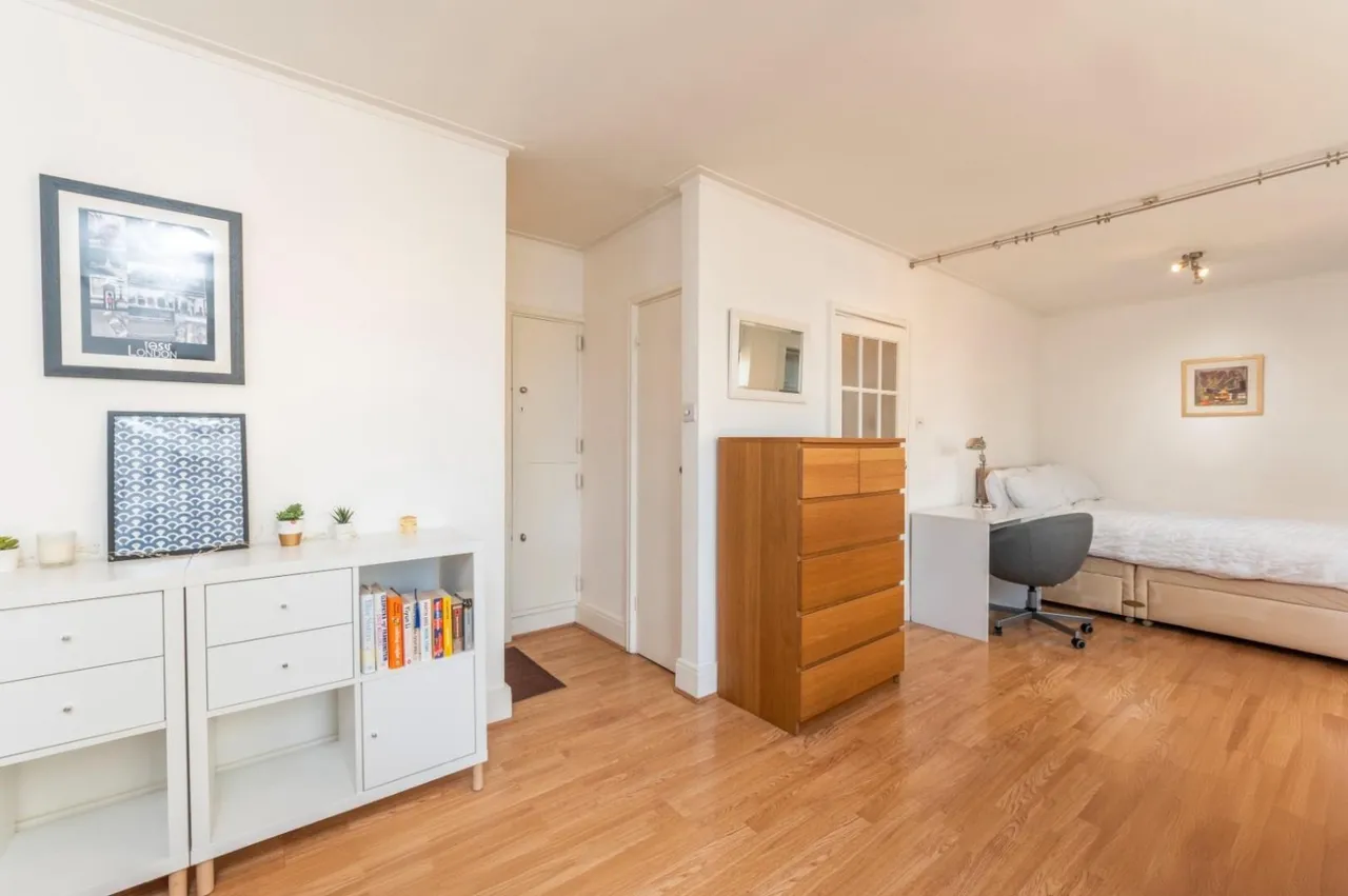 New Cavendish Street, Fitzrovia, London, W1W, photo 2