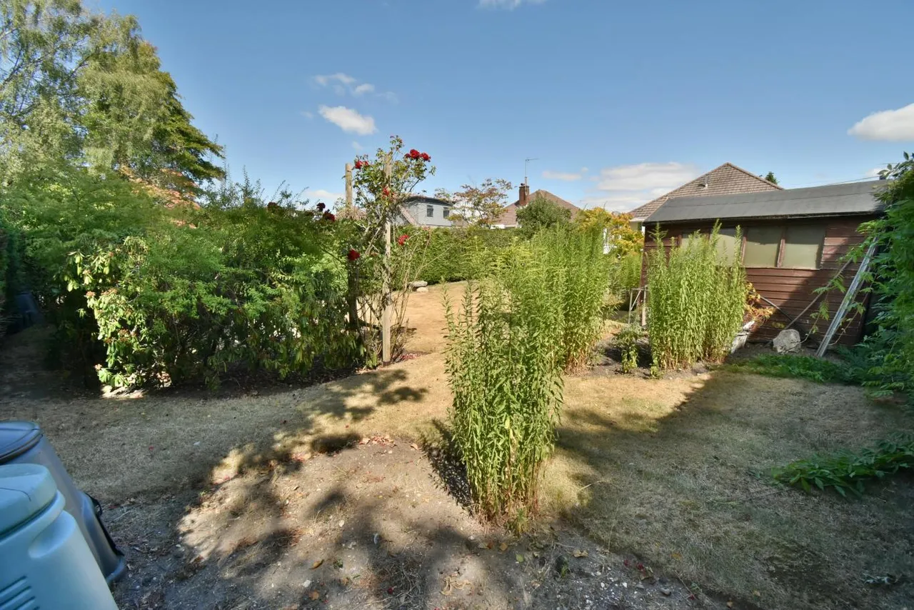 Hadrian Close, BH22, photo 20