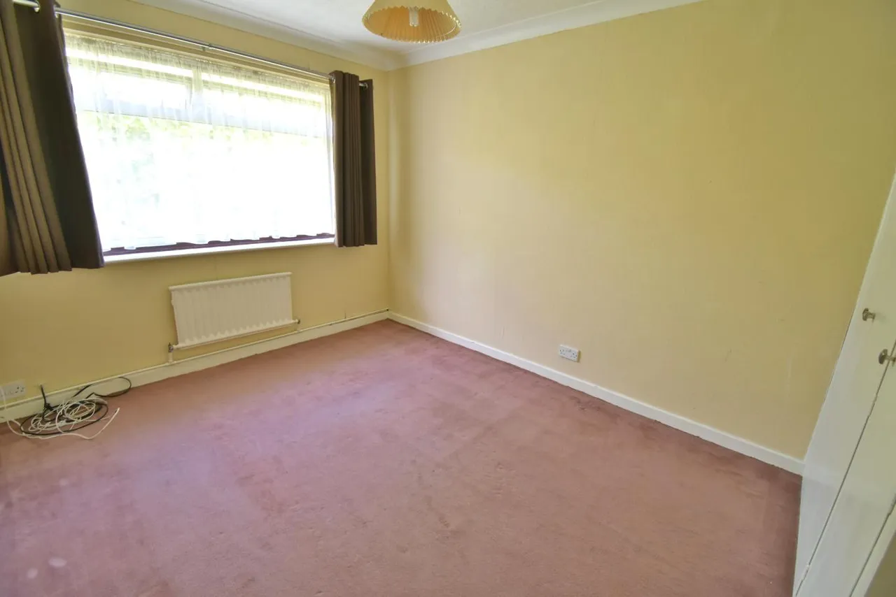 Hadrian Close, BH22, photo 13