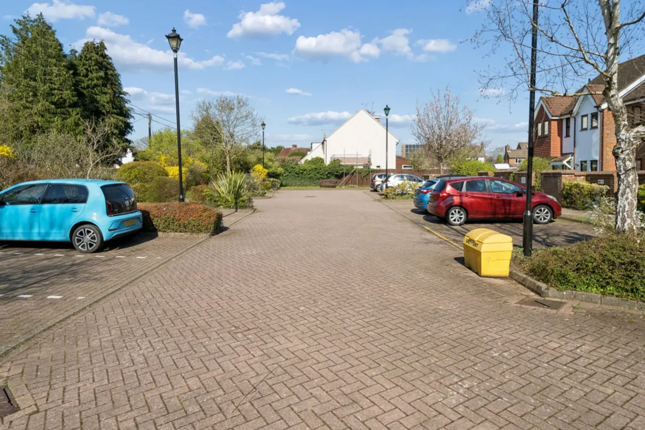 Giles Gate, Prestwood, HP16, photo 18