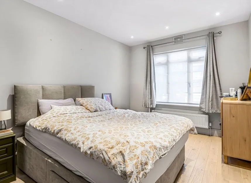 Haverstock Hill, Belsize Park, NW3, photo 5