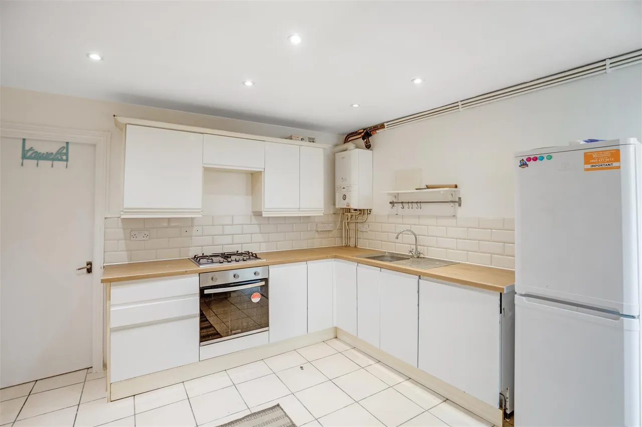 Albert Road, North Woolwich, E16, photo 3