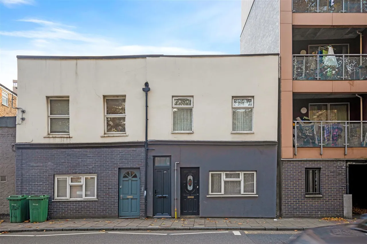 Albert Road, North Woolwich, E16, photo 4