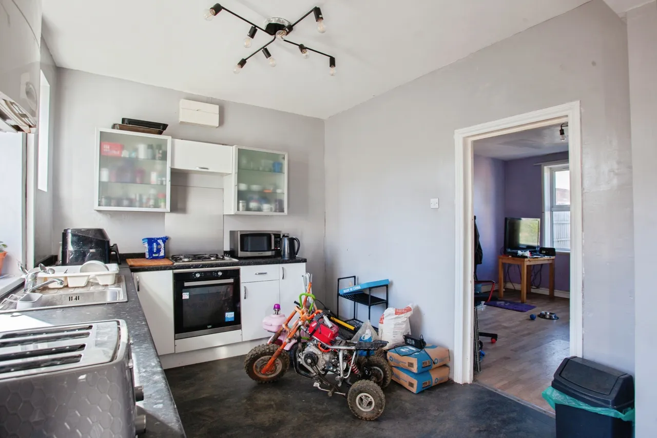 Molineaux Road, Sheffield, S5, photo 7