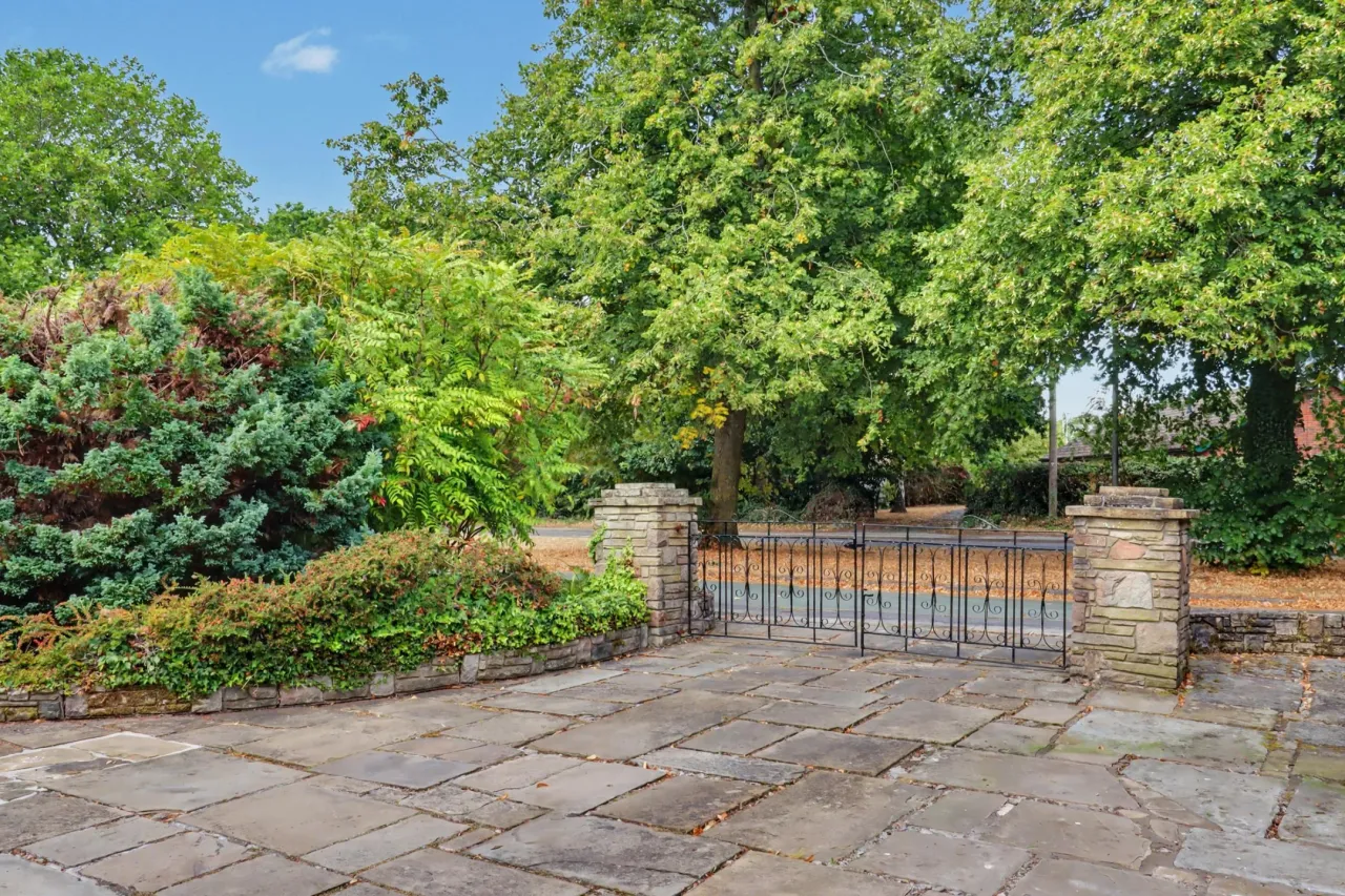 Holmes Chapel Road, Congleton, photo 36