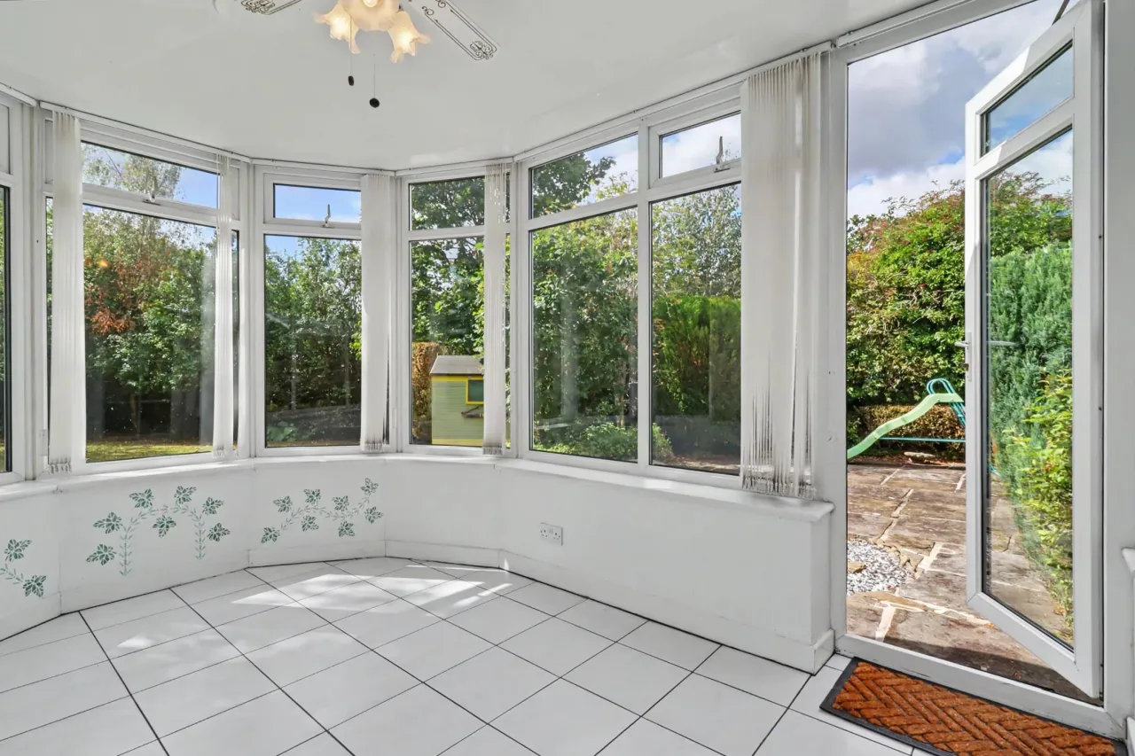Holmes Chapel Road, Congleton, photo 24