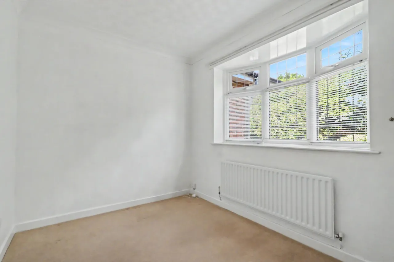 Holmes Chapel Road, Congleton, photo 11
