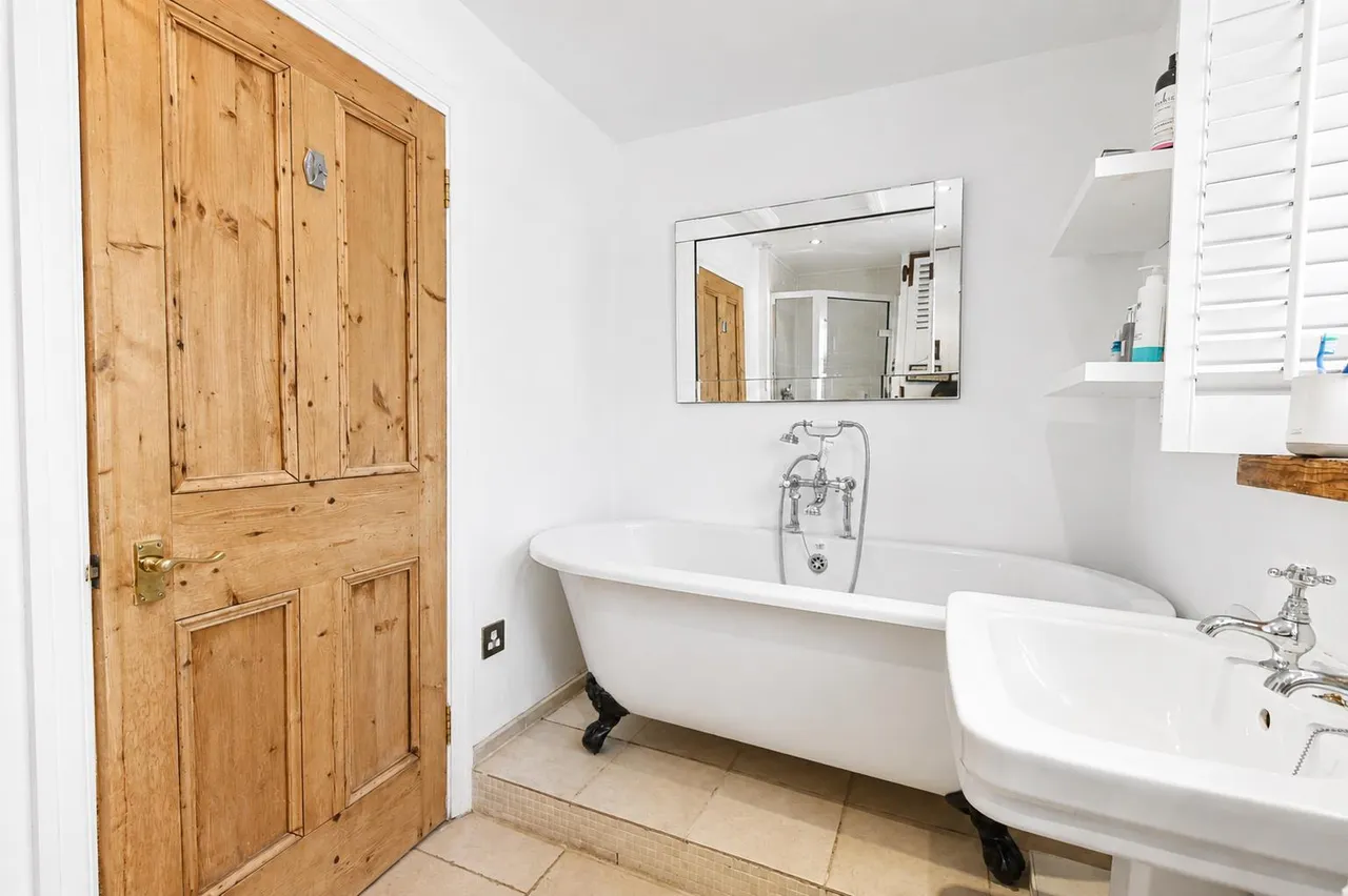 Cleveland Road, Barnes, SW13, photo 8