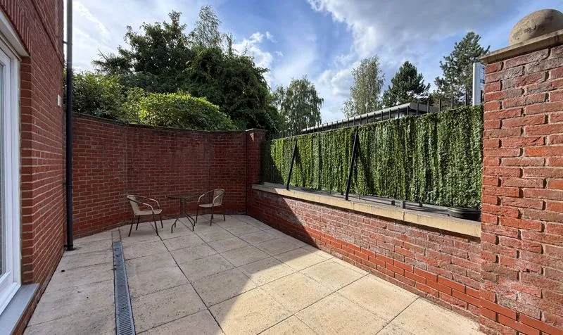 Leret Way, Royal Swan Quarter Leret Way, KT22, photo 4