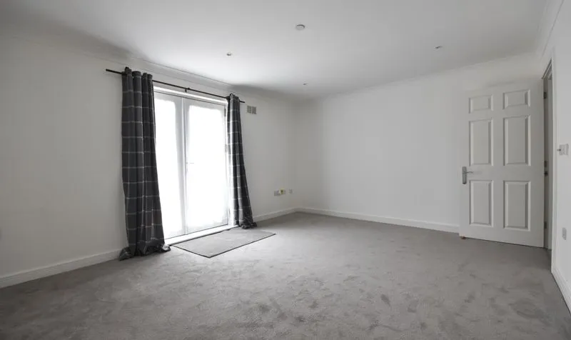 Leret Way, Royal Swan Quarter Leret Way, KT22, photo 6
