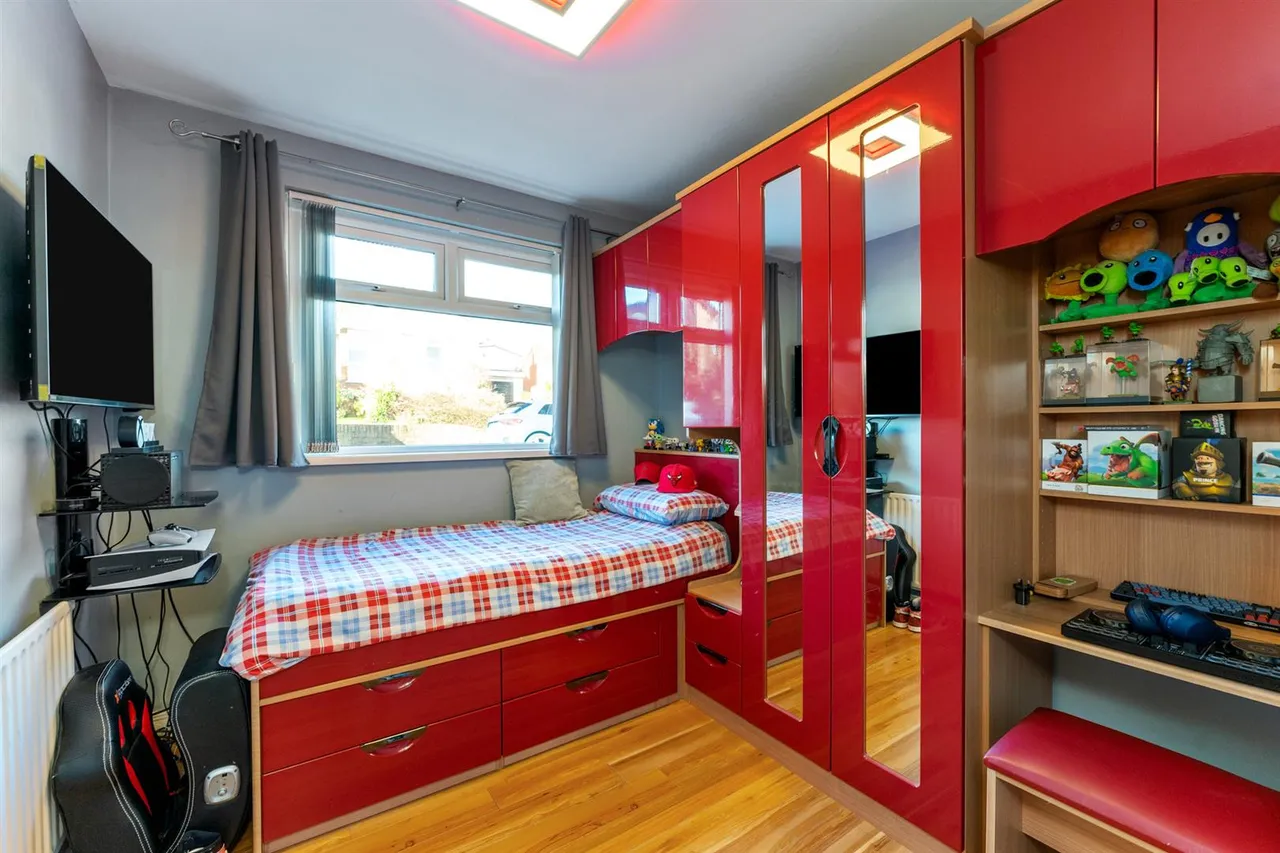 Londonderry Gardens, Comber, BT23, photo 16