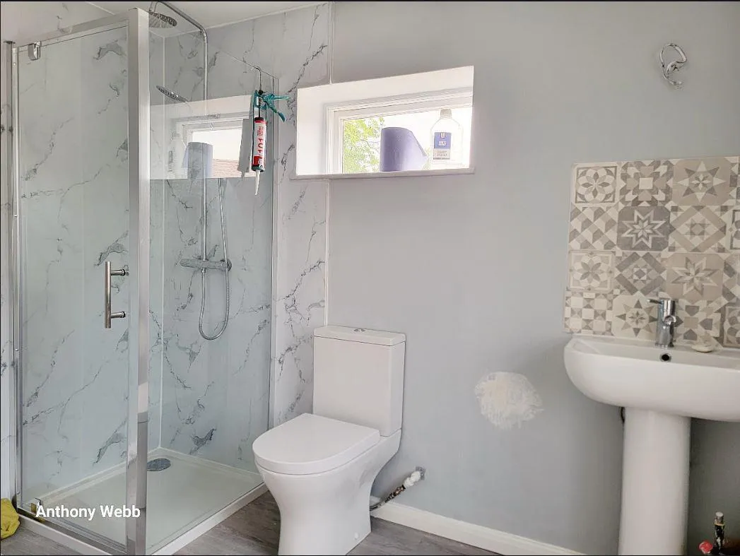 Petersfield Close, London, N18, photo 8