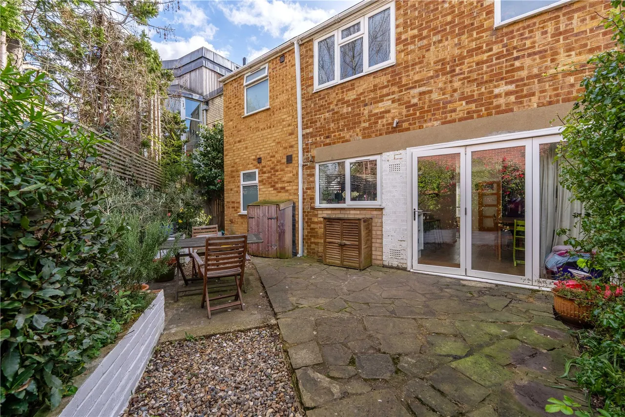 Hampton Road, Hampton Hill, TW12 1JN, photo 3