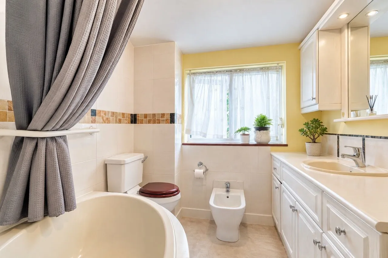 Kingston Road, High Wycombe, HP13, photo 9
