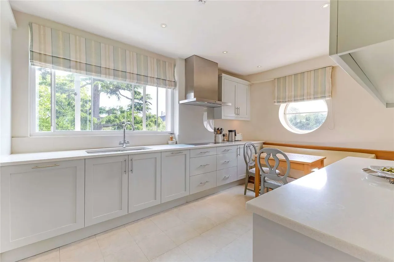 4 bed flat for sale — Fairacres, Roehampton Lane, Putney, London, SW15 5LY