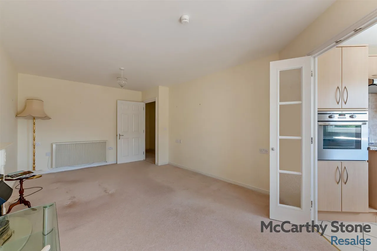 Western Avenue, Newbury, RG14, photo 3