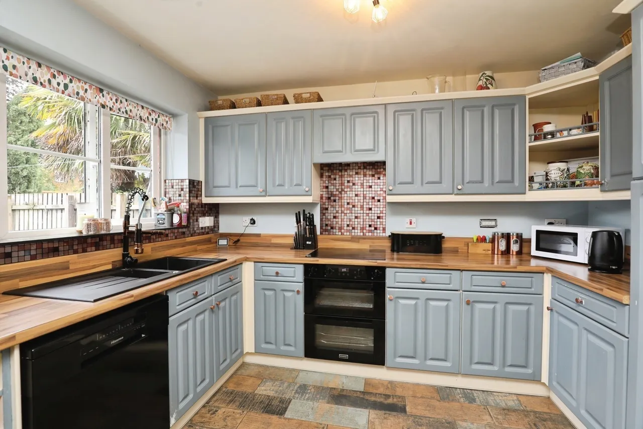 Mills Way, CREWE, Cheshire, CW1, photo 11