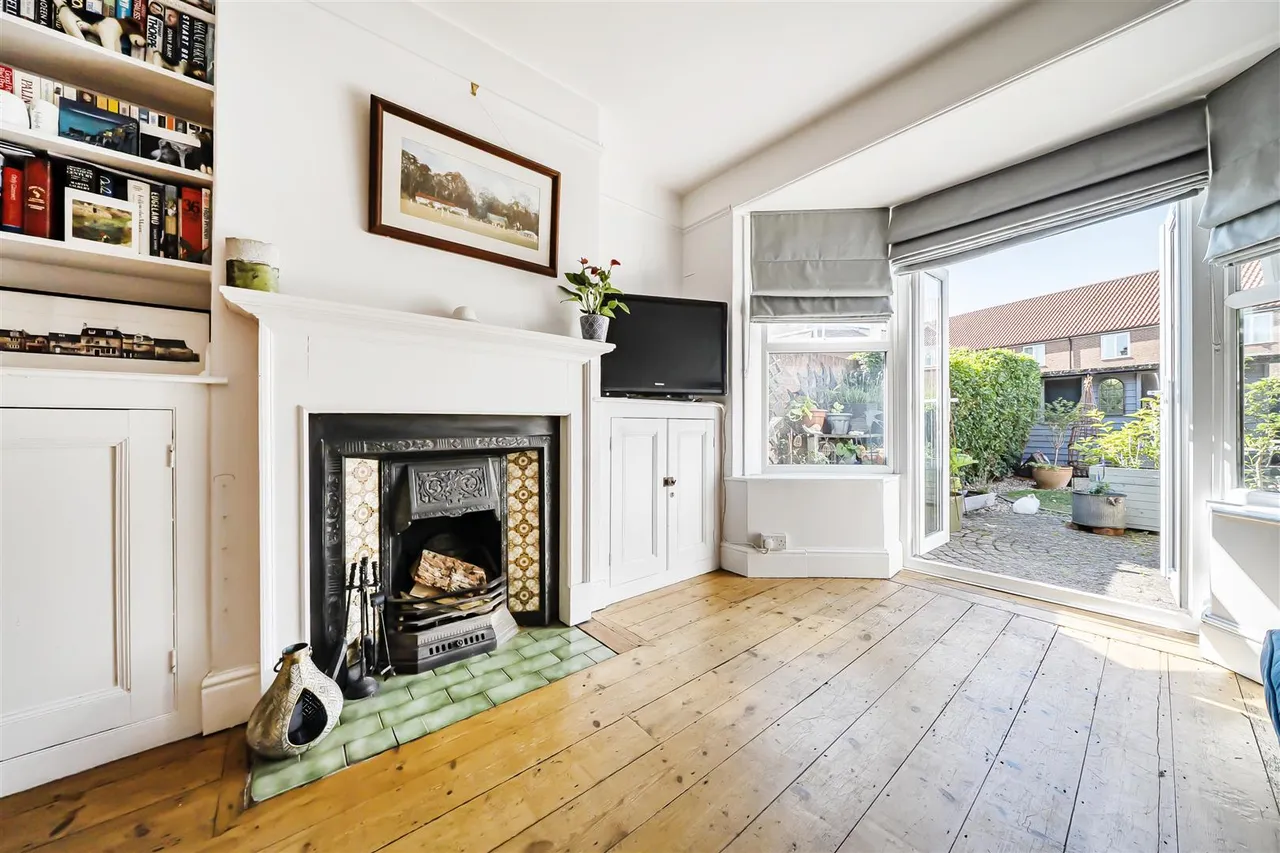 Brickley Lane, Devizes, SN10, photo 12