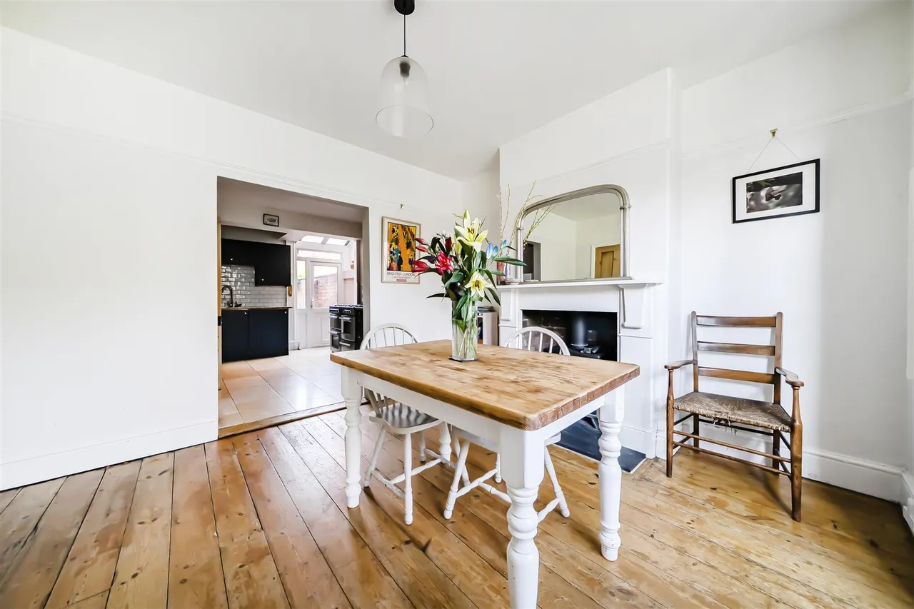 Brickley Lane, Devizes, SN10, photo 15